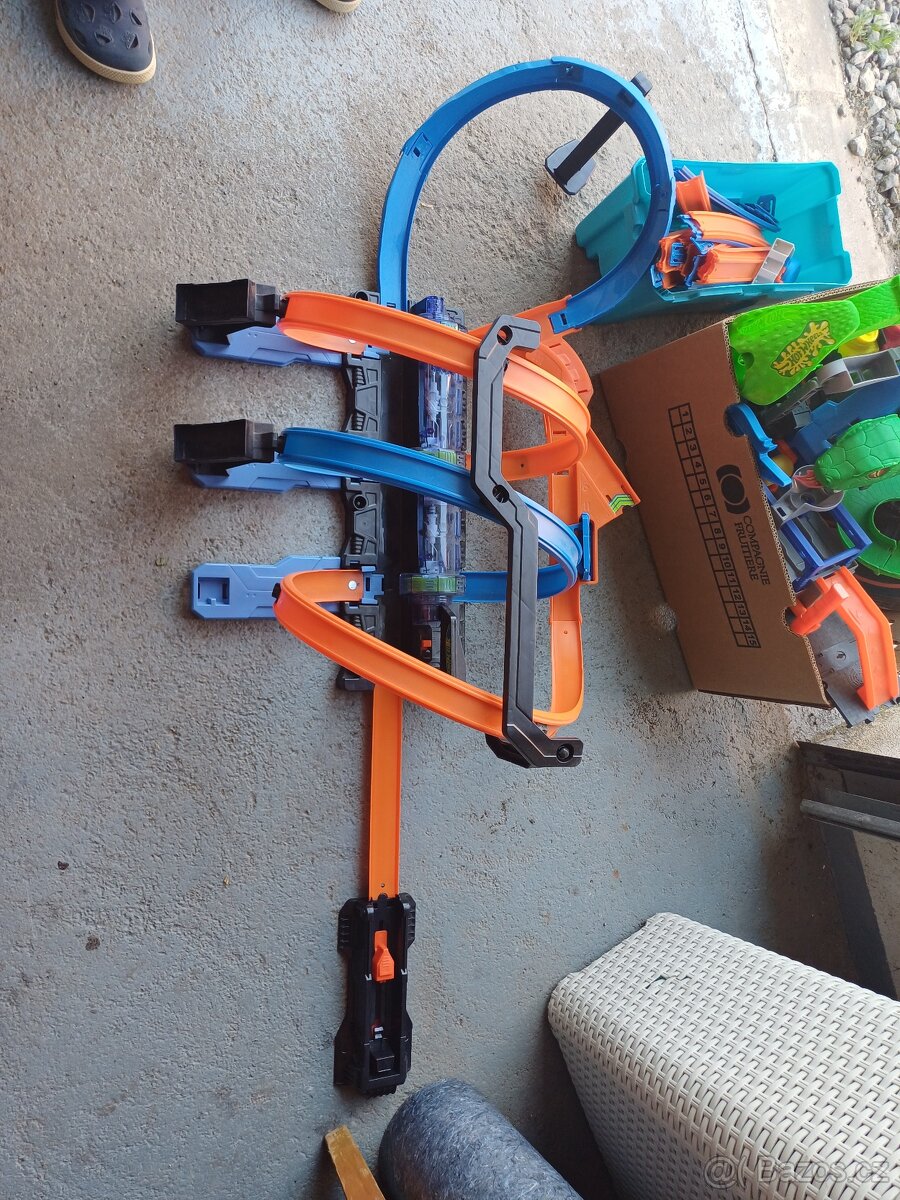 Hot wheels dráhy ( top stav ) - 2