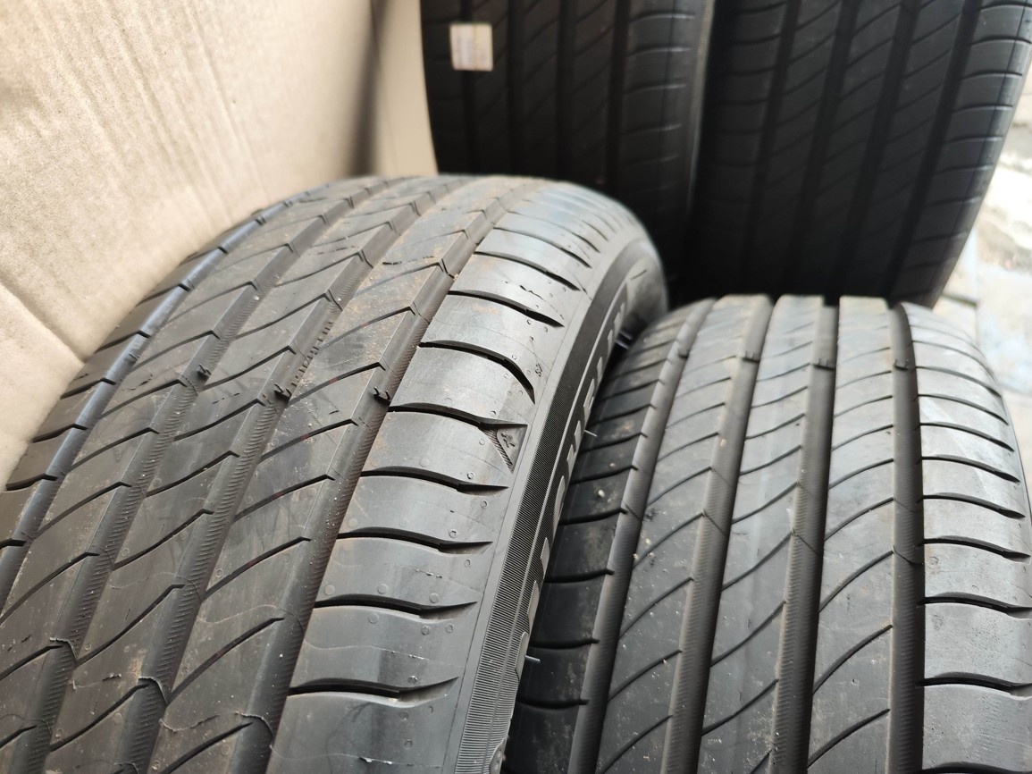 16"zánovní letní pneu Michelin 195/55/16 2200Kč/4ks - 2