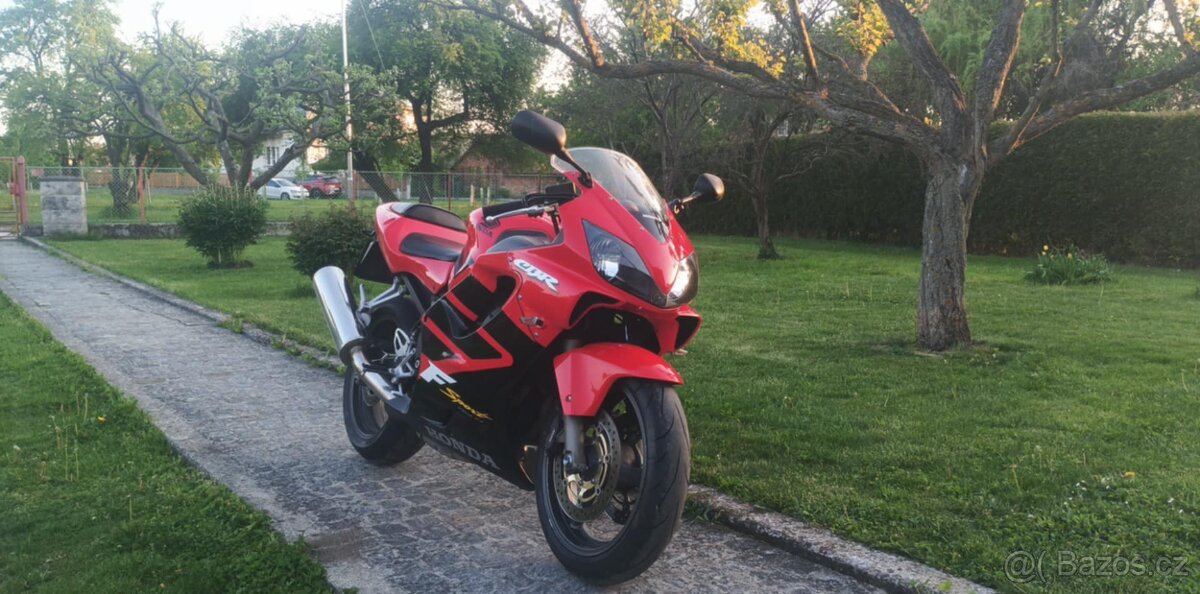Honda CBR 600f sport - 2