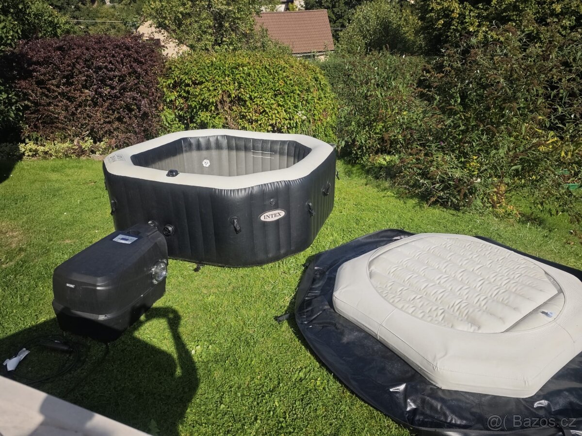 Vířivka Intex pro 4 osoby - 2