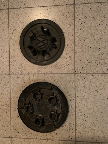 PRODÁM POKLICE NISSAN a VOLKSWAGEN - 2