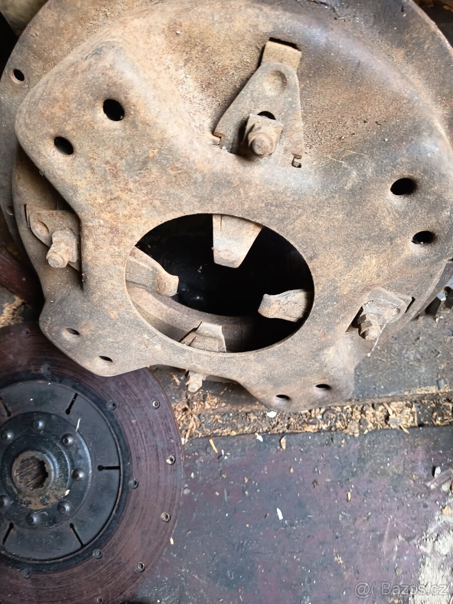 Praga V3S spojka - 2