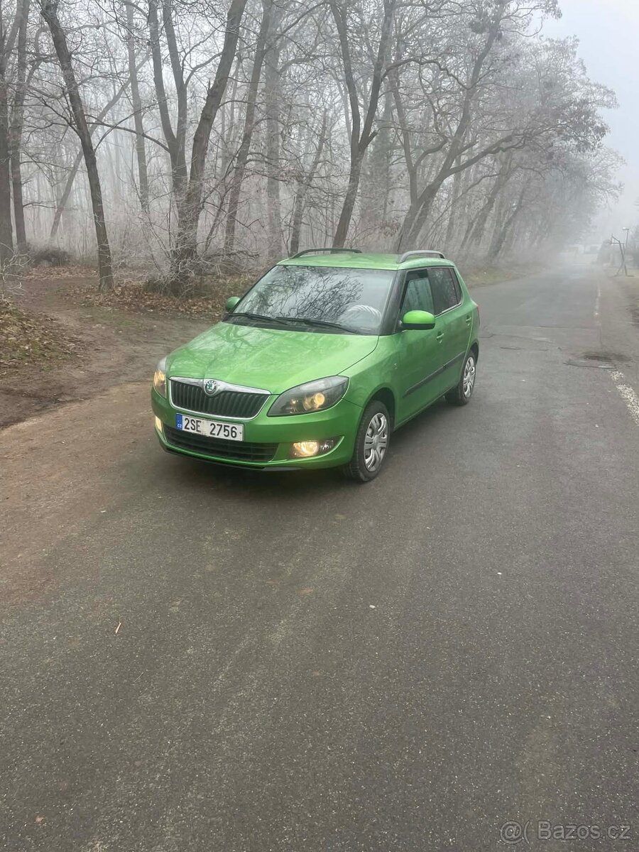 Škoda Fabia 1.2 hatchback 51kw benzín - 2