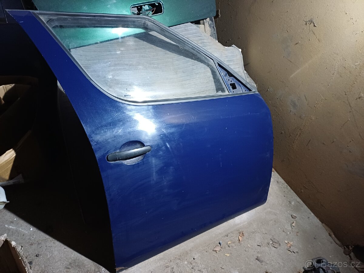 Škoda Roomster Praktik PP dveře - 2