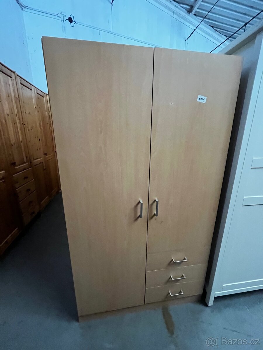 Šatní skříň - 2