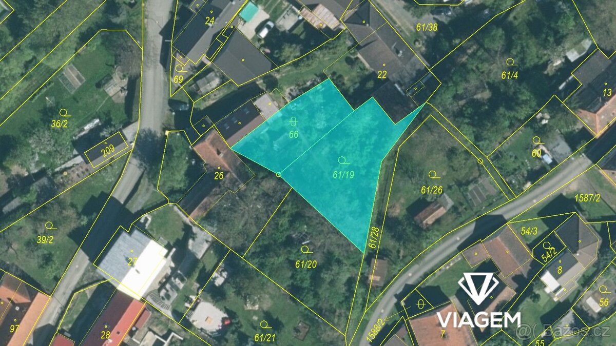 Zahrada 695 m² - 2