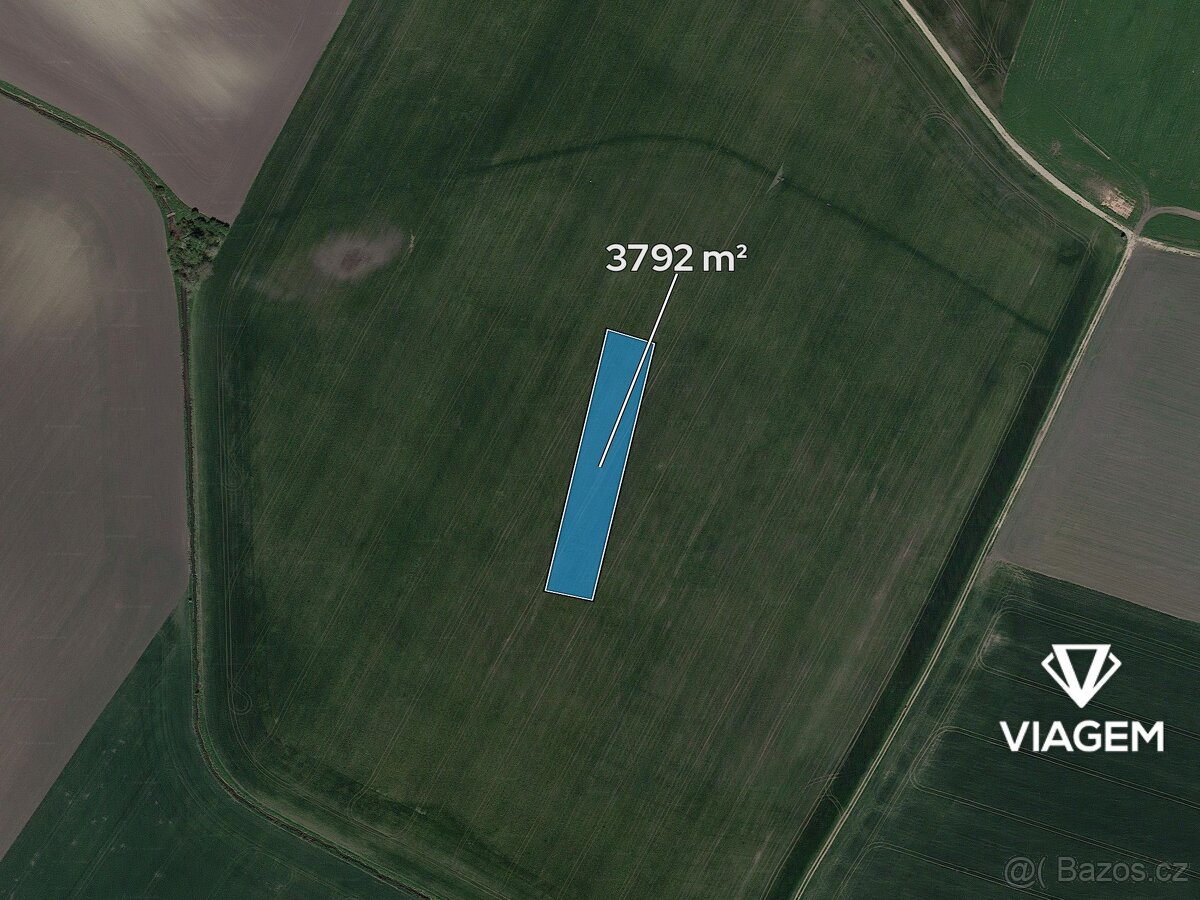 Pole 3 792 m², Podíl 19 % o výměře 711 m² - 2