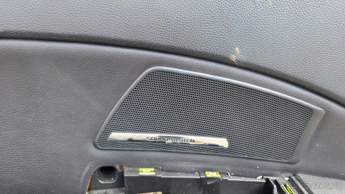 Levý tapec dveří Škoda Superb 2 sounsystem - 2