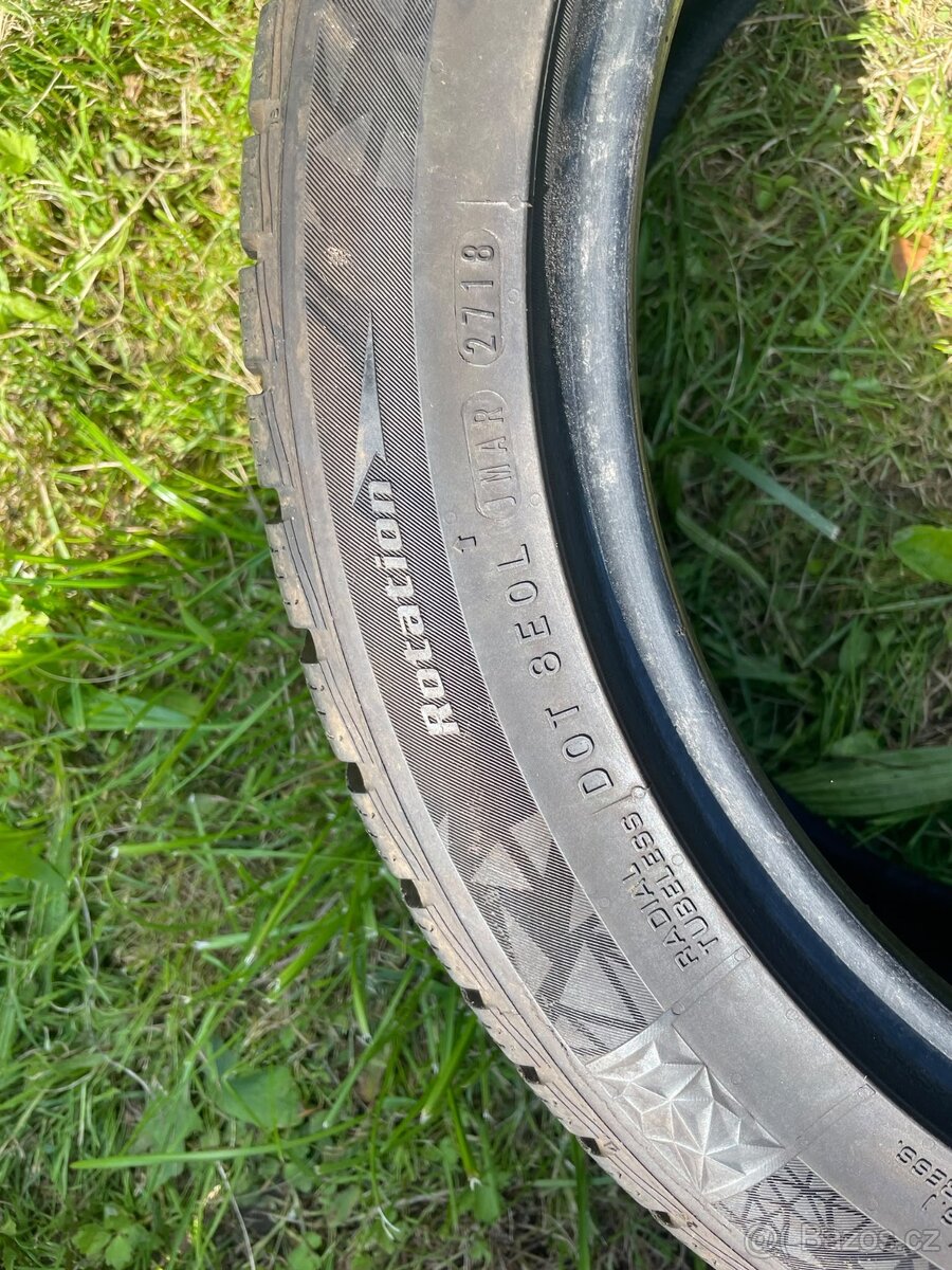 zimní pneu 235/45R17 - 2