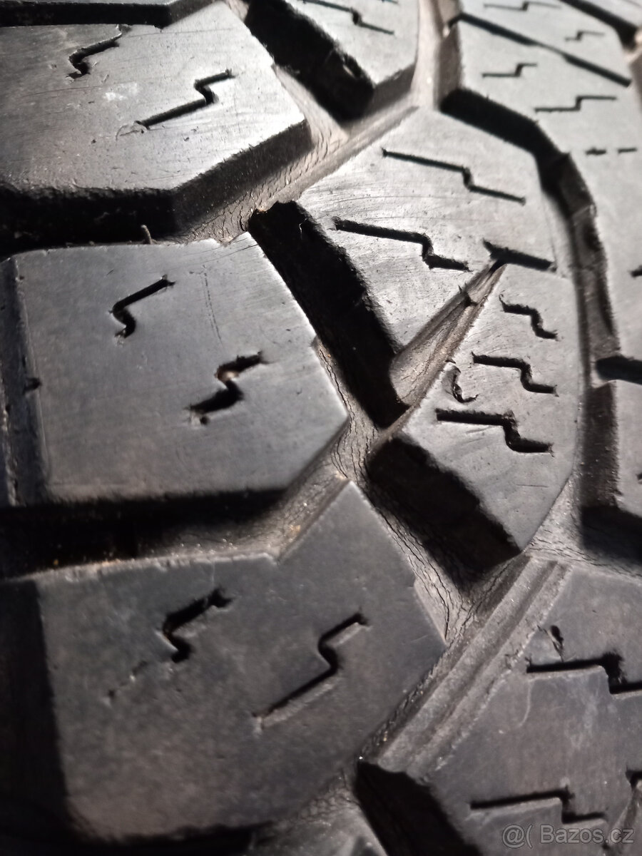 225/70R16 OFFROAD PNEUMATIKY
