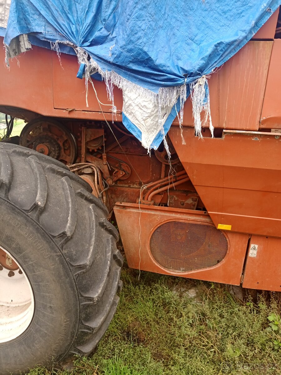 rozpredam kombajn NH626 vozik adapter - 2