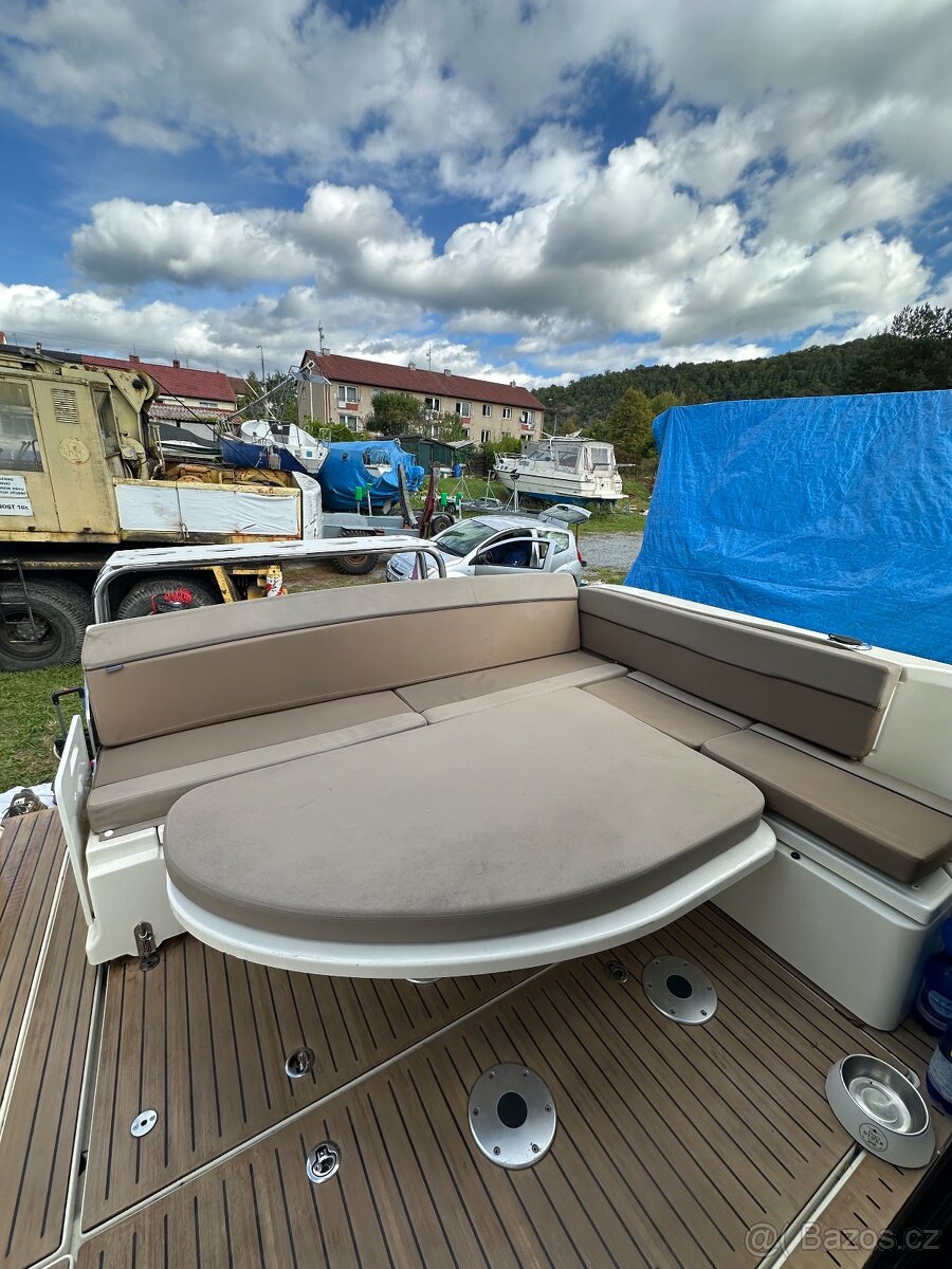 Motorový člun QUICKSILVER Activ 905 WEEKEND - 2