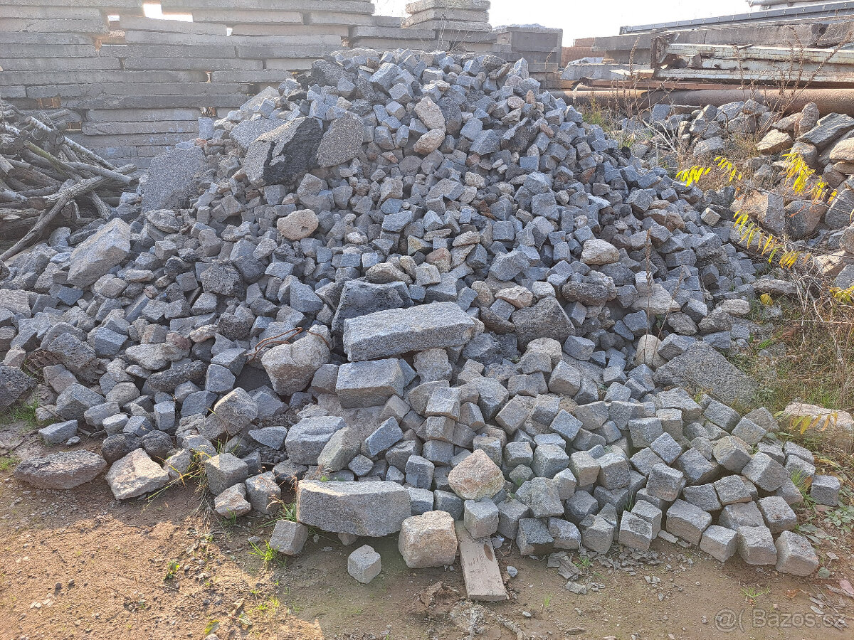 Žulové kostky různé - 2