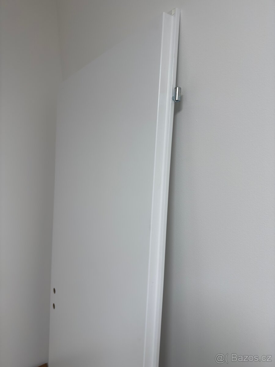 Levé vnitřní dveře 75cm, drobná vada - 2