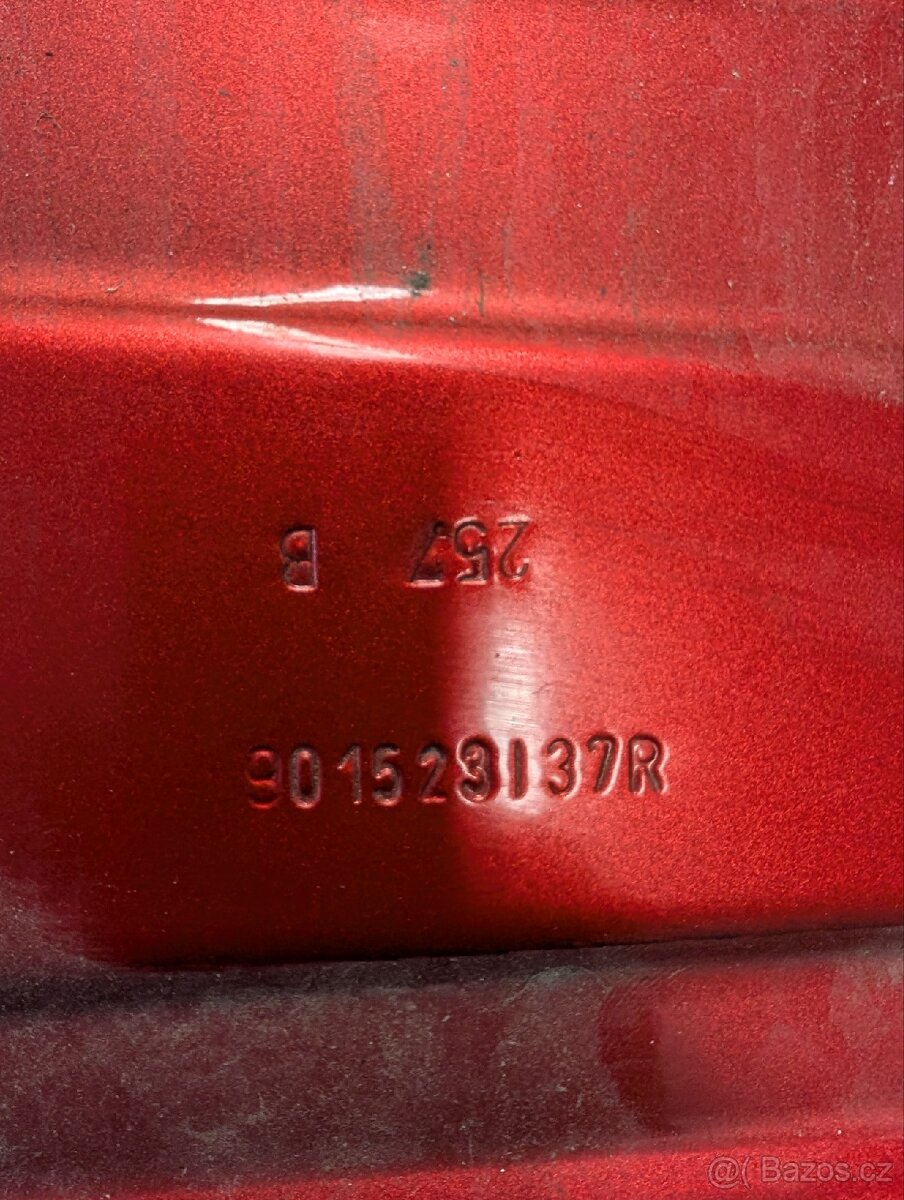 Páté dveře kufru Captur 2019 obj 901523137r - 2