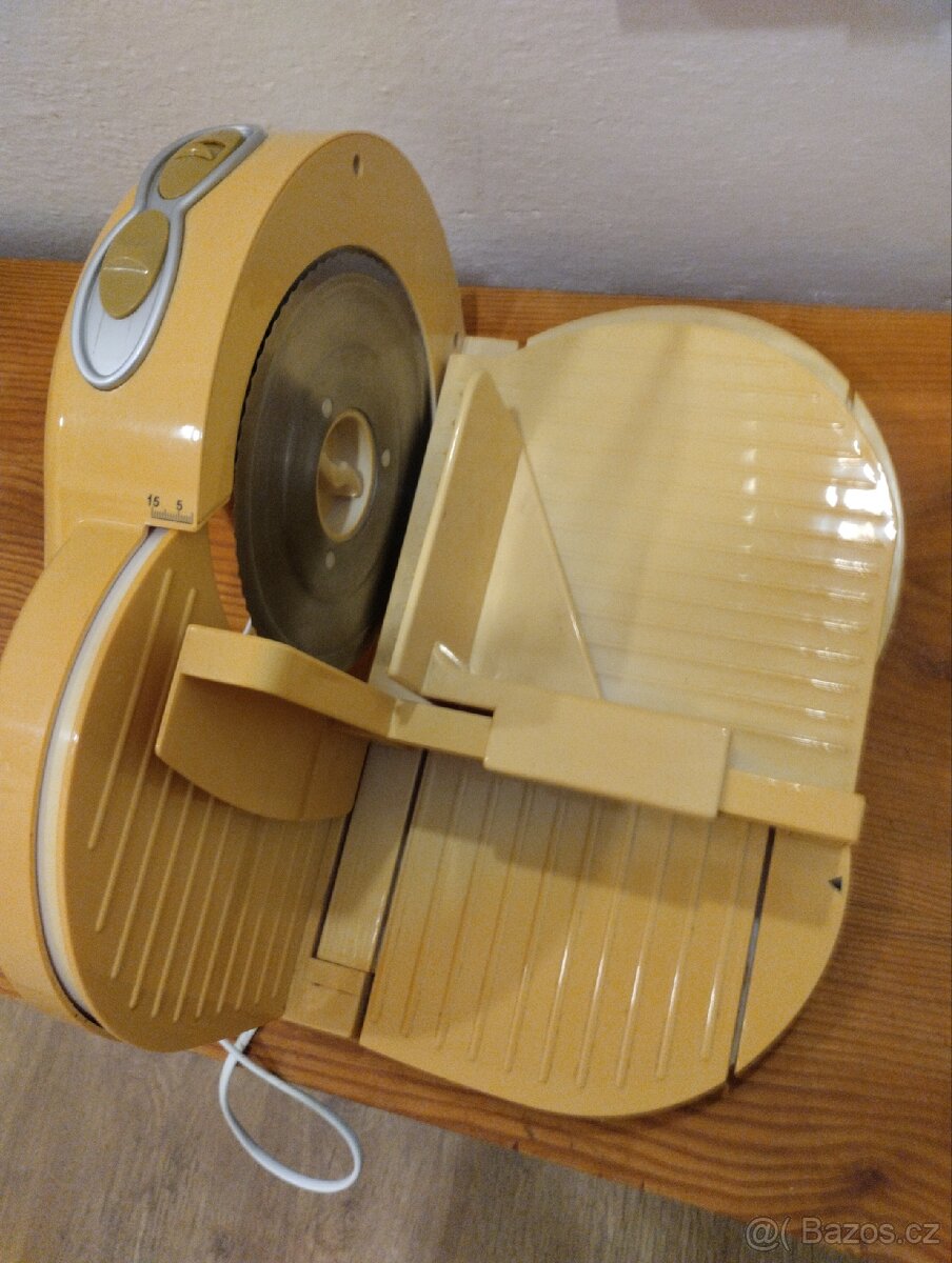 Elektrický kráječ - 2