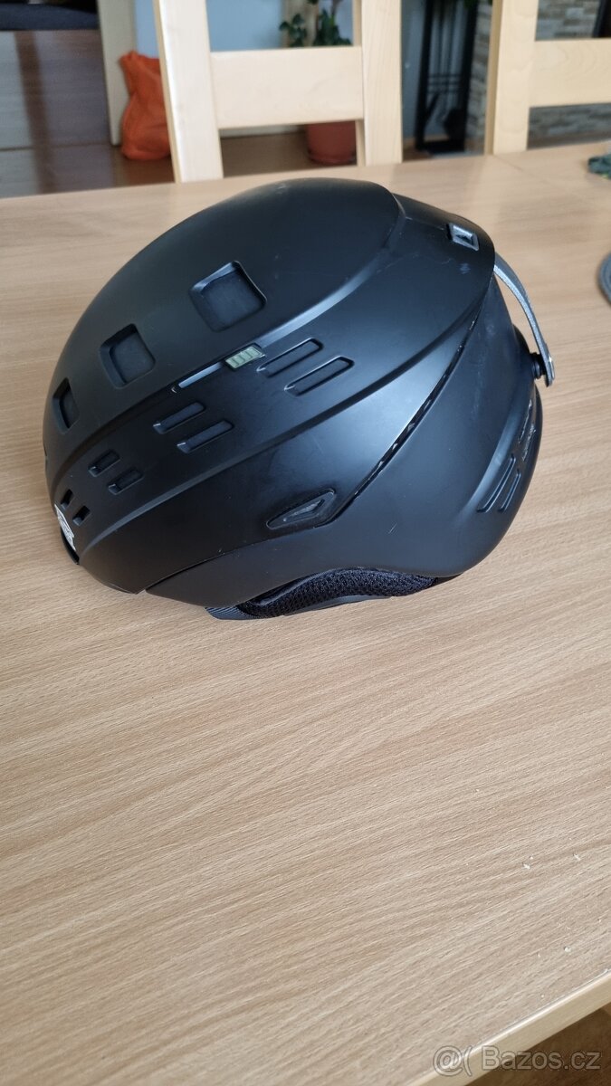 Lyžařská helma SMITH vel. M 55-59 cm. - 2