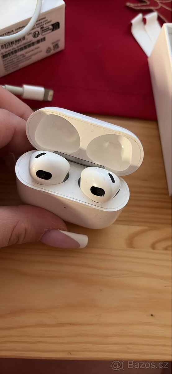 Apple AirPods 3 - 2