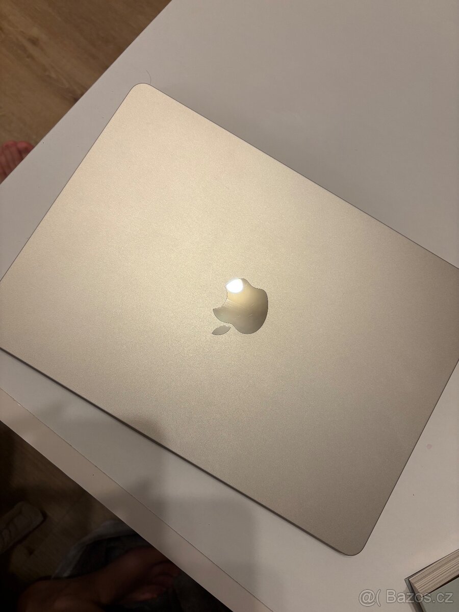 MacBook Air 13,6” - 2