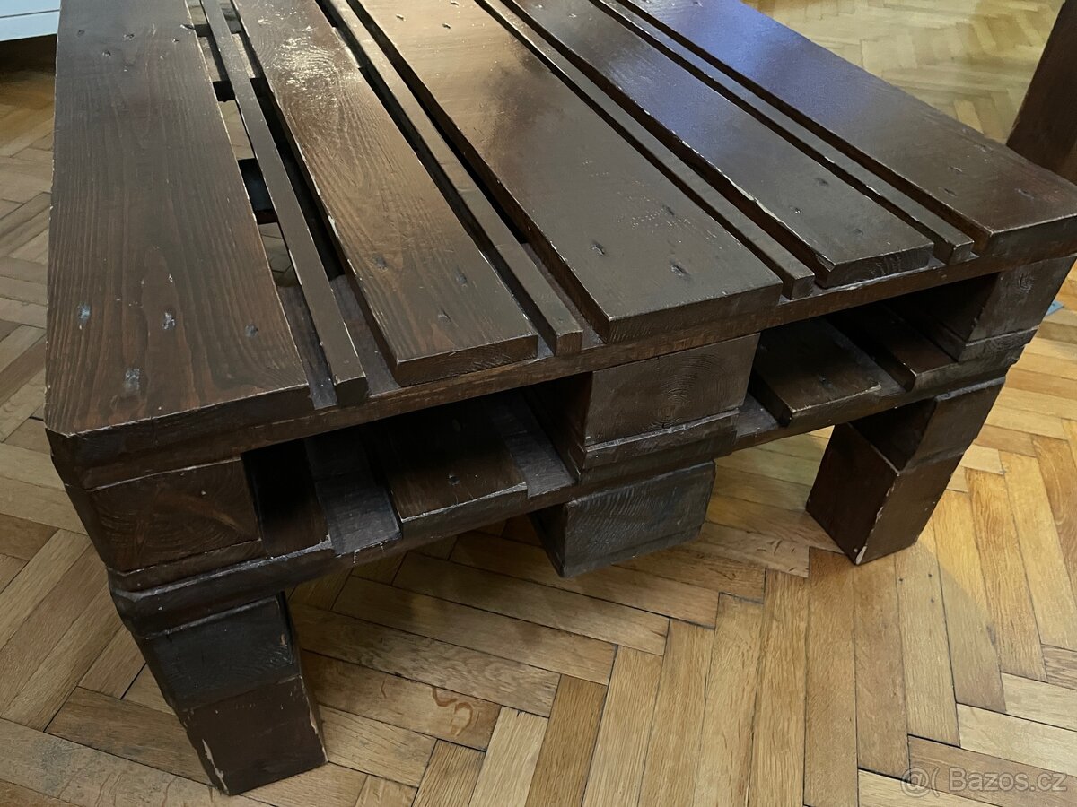 Stůl z palet - 2