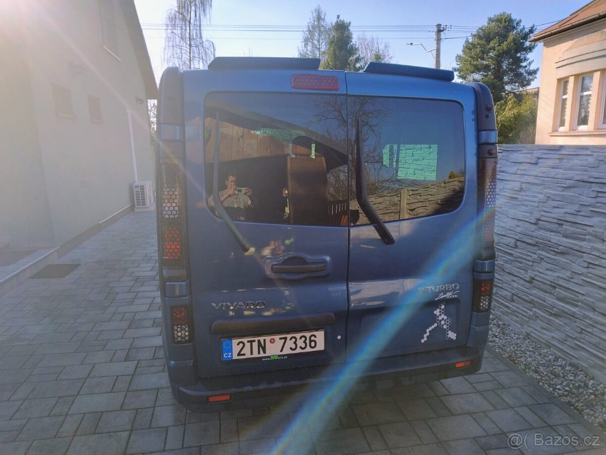 Opel Vivaro 1.6 Bi CDTI Long 9-míst - 2