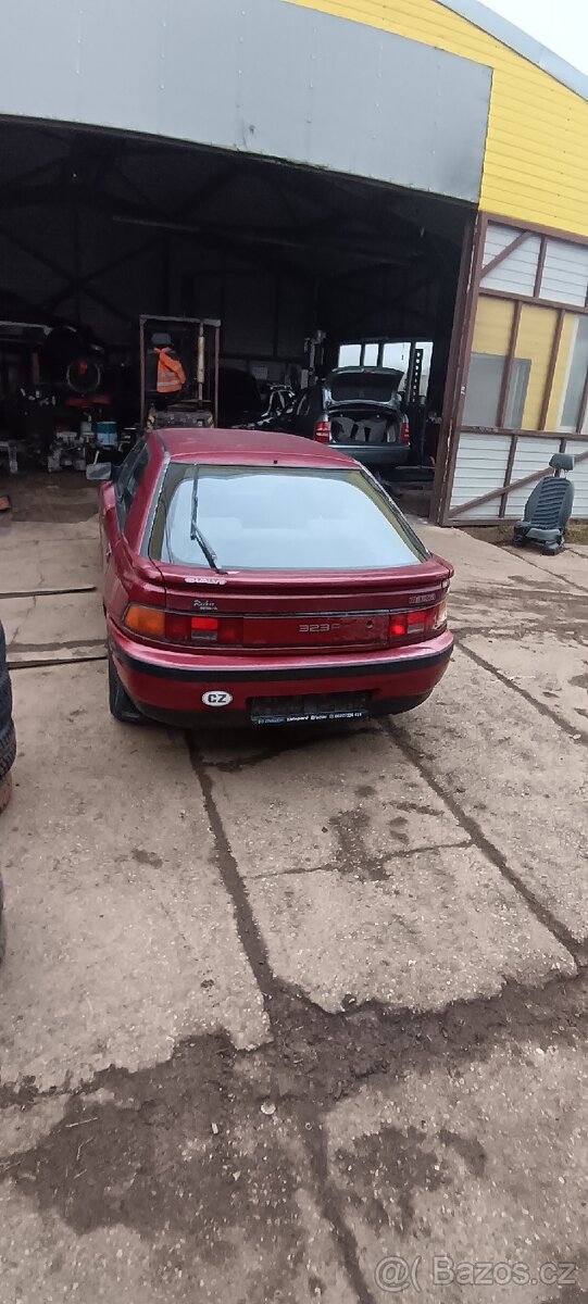 Mazda 323f - 2