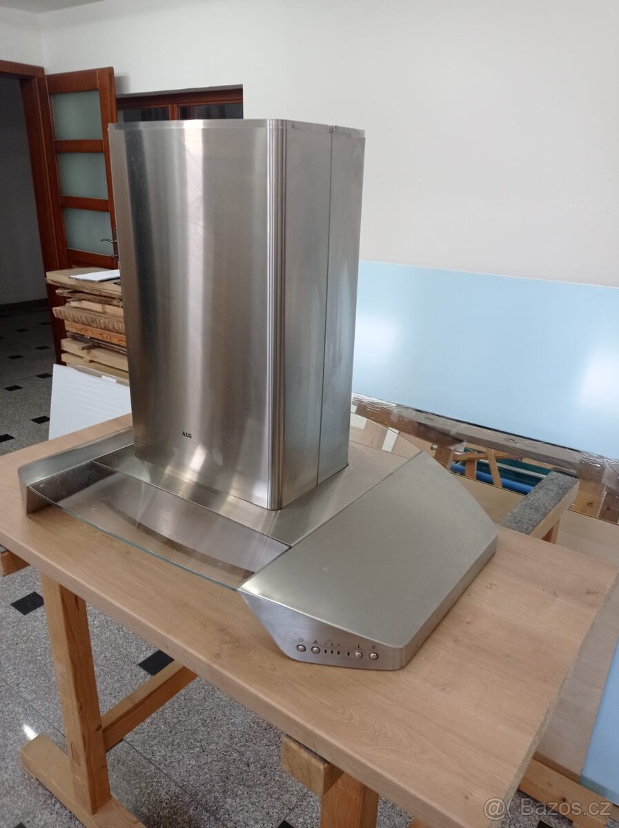 ostrůvková digestoř - 2