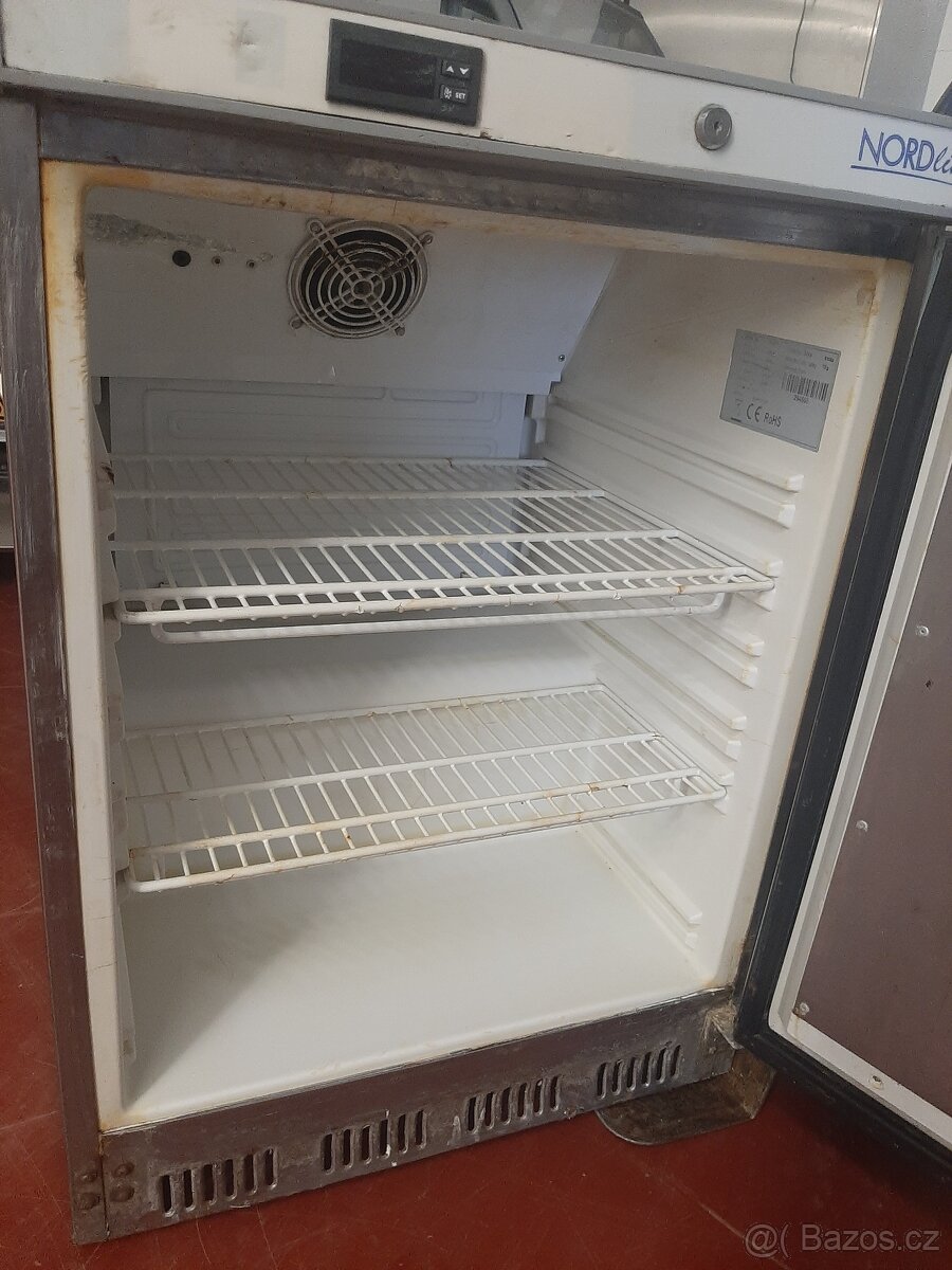 Podstolová lednice - 2