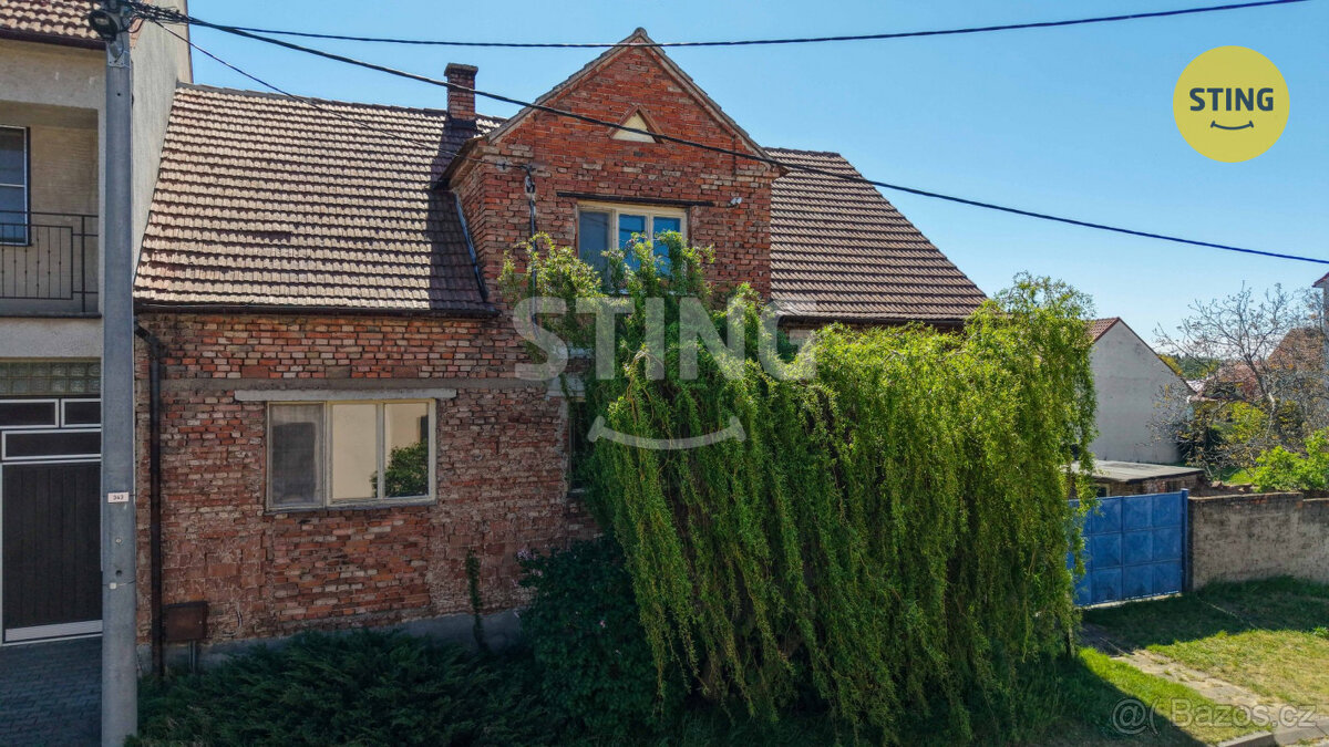 Exkluzivně vám nabízíme dům k rekonstrukci v klidné , 135428 – pohled 2