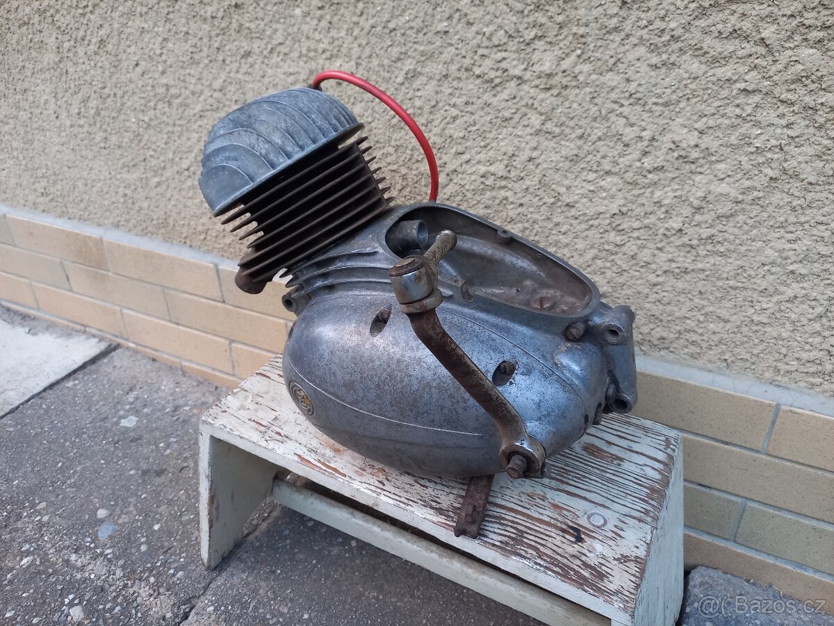 Motor čz 150 - 2