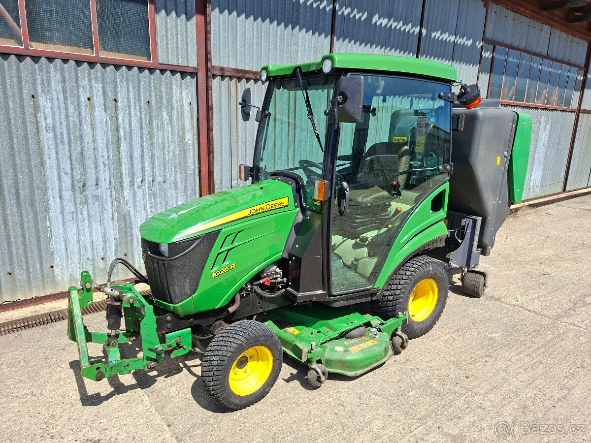 Traktor JD1026R + sečení se sběrem - 2