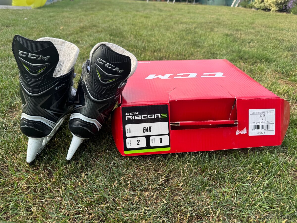 Hokejové brusle CCM vel 35 - 2