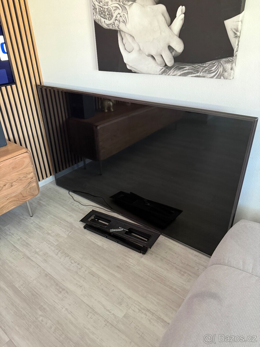 LG 75 “ - 190 cm s držákem na zeď - 2