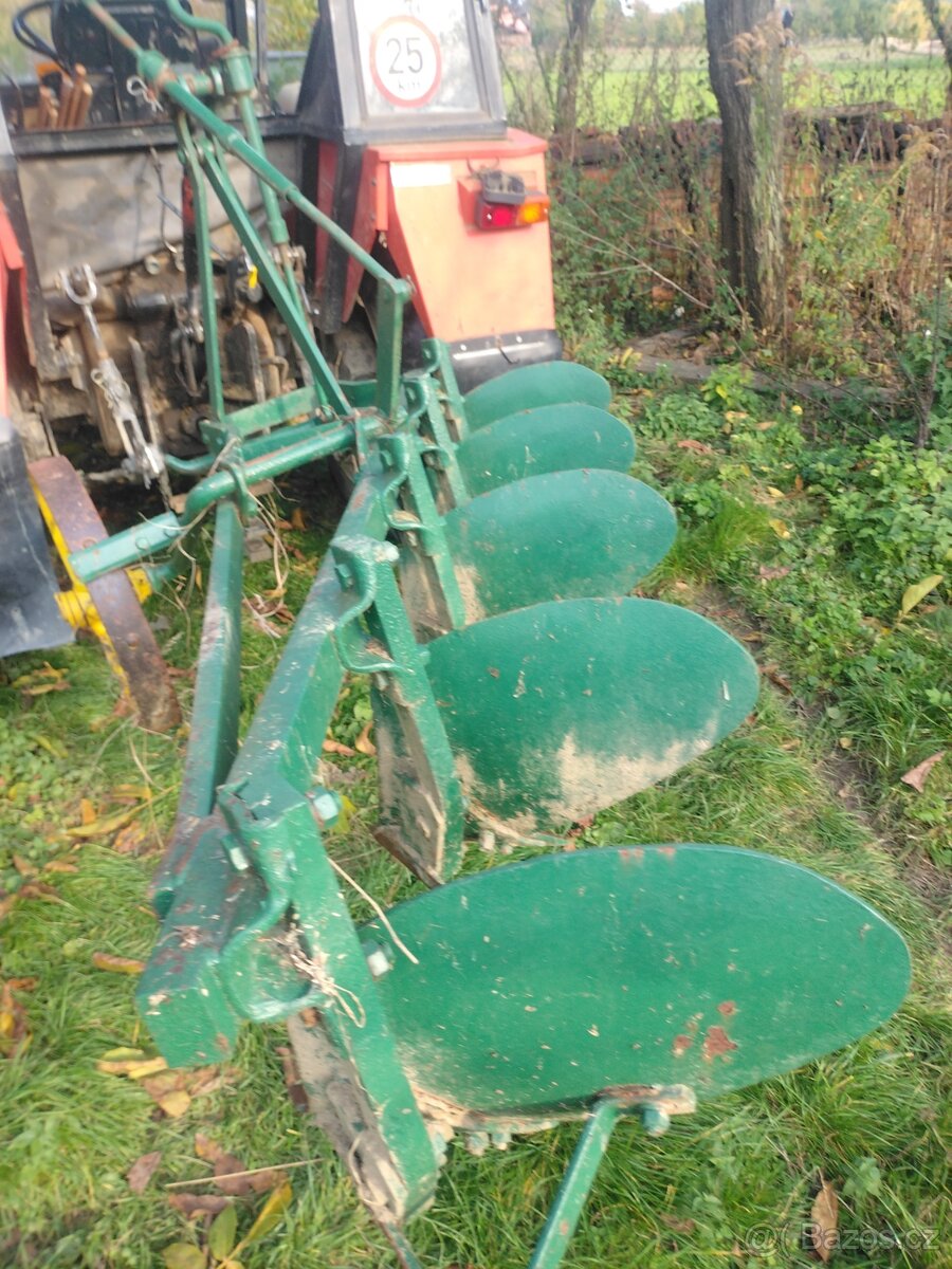 Prodám pluh NP 252 - 2