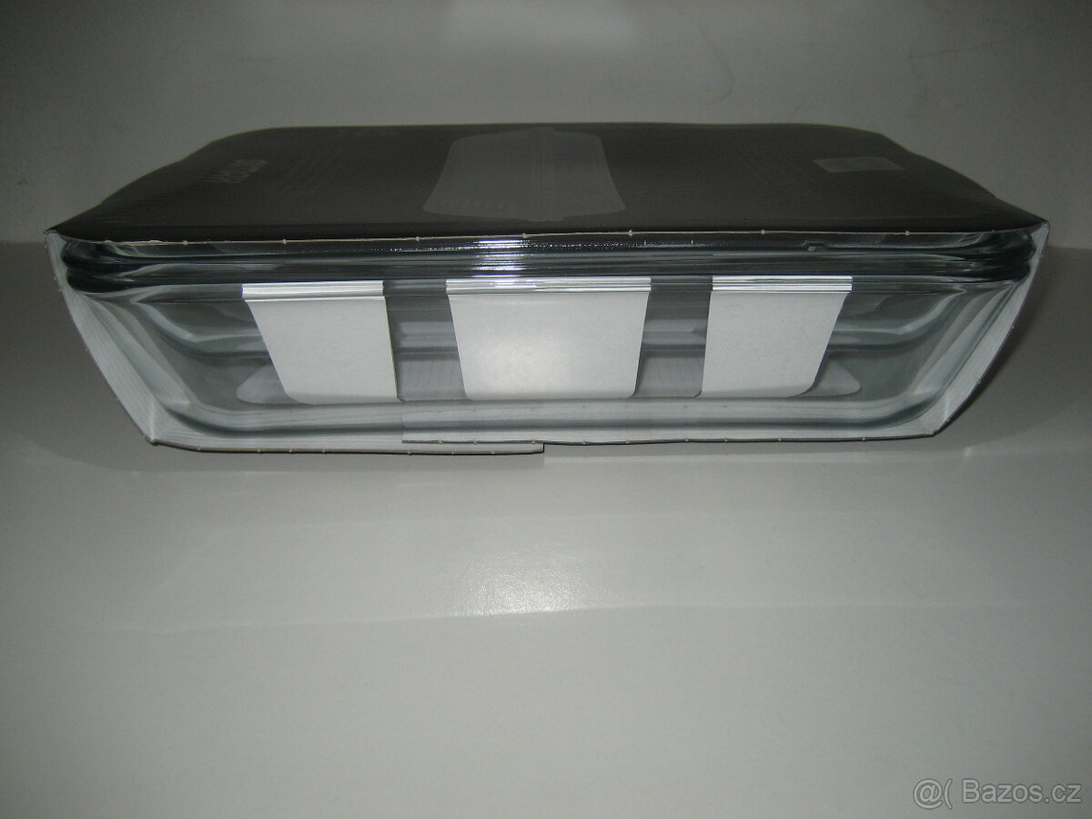 SIMAX hranatý pekáč 2,5 l. + víko 1,9 l. - nový, zabalený - 2