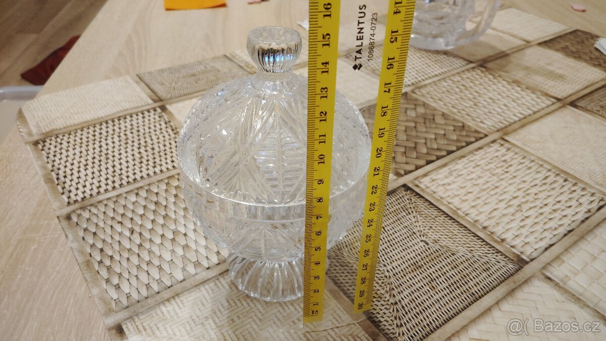 Sada broušených dóz - 2