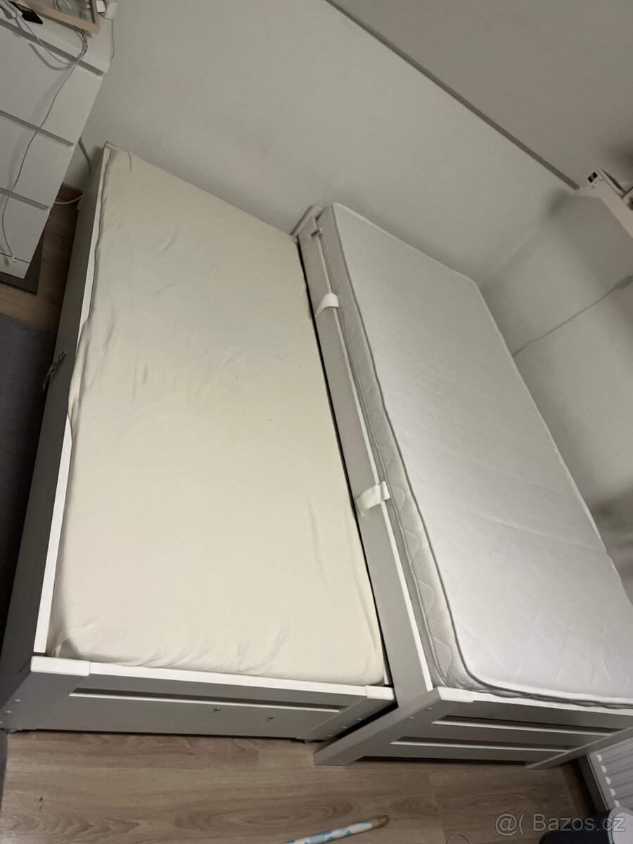 Drevena rozkladaci postel z borovice - 2