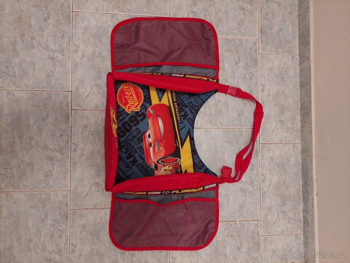 stolek do auta cars- cestovní stolek - 2