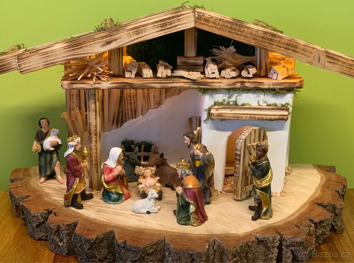 Ručně dělané dřevěné Betlémy s figurkami - 2