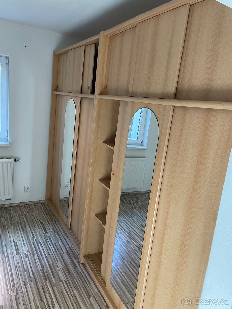 Šatní skříň 2x - 2