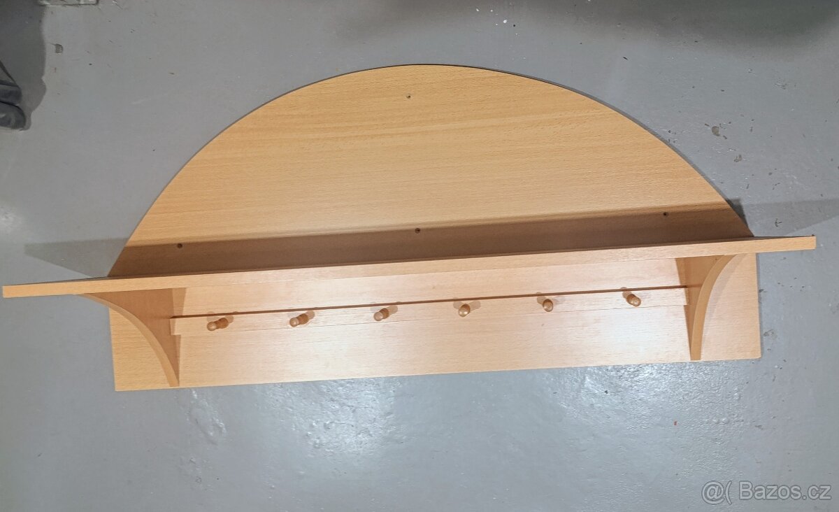 Polička na keramiku - 2