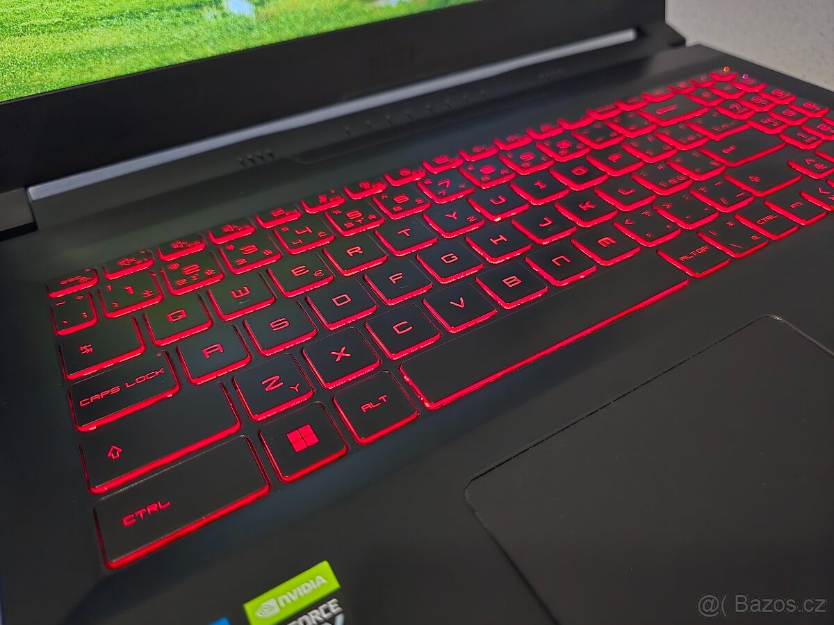 Herní notebook MSI Katana GF66 12U CZ, top stav - 2