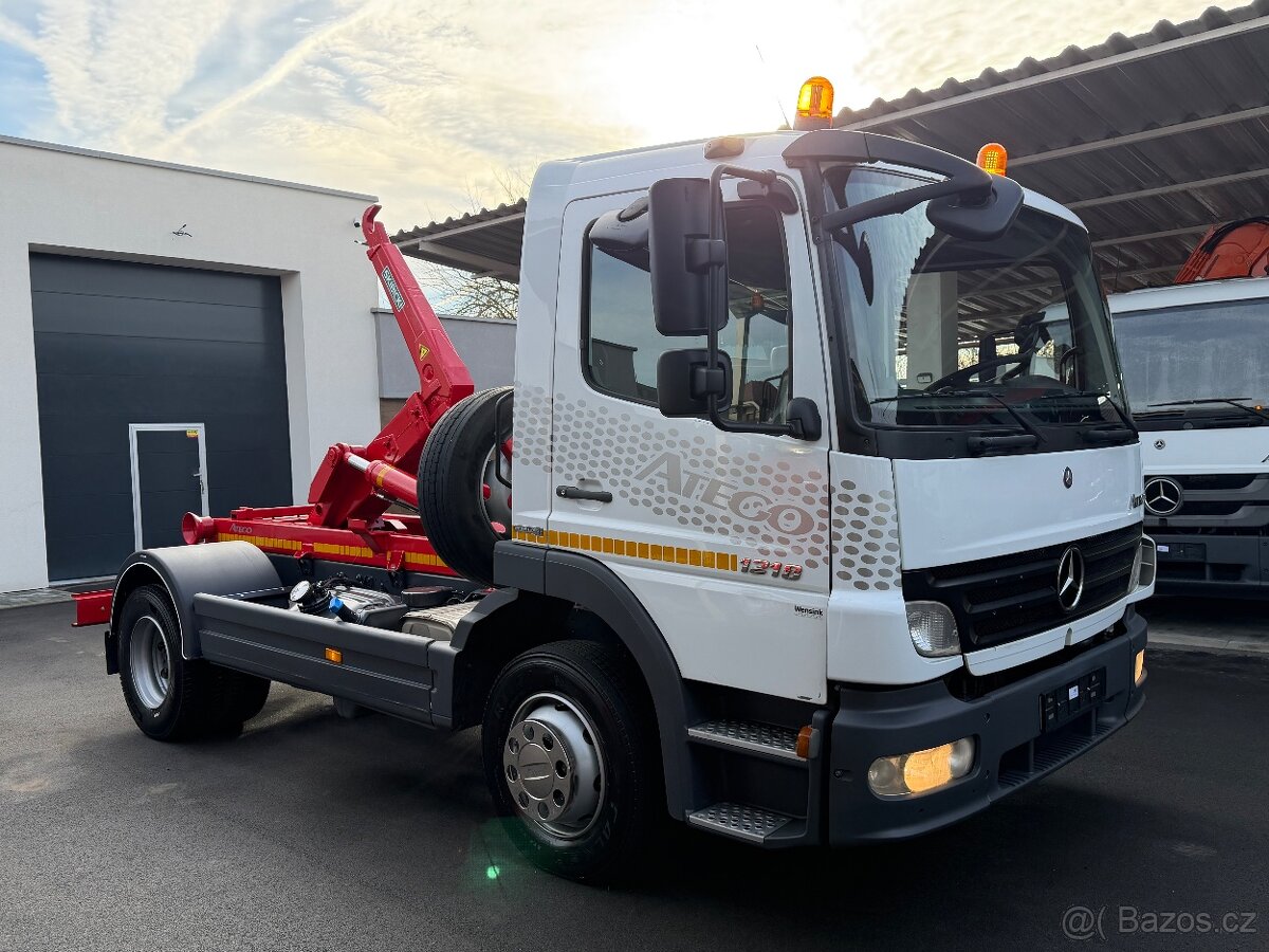 Mercedes Benz Atego 1218 hákový nosič kontejnerů - 2