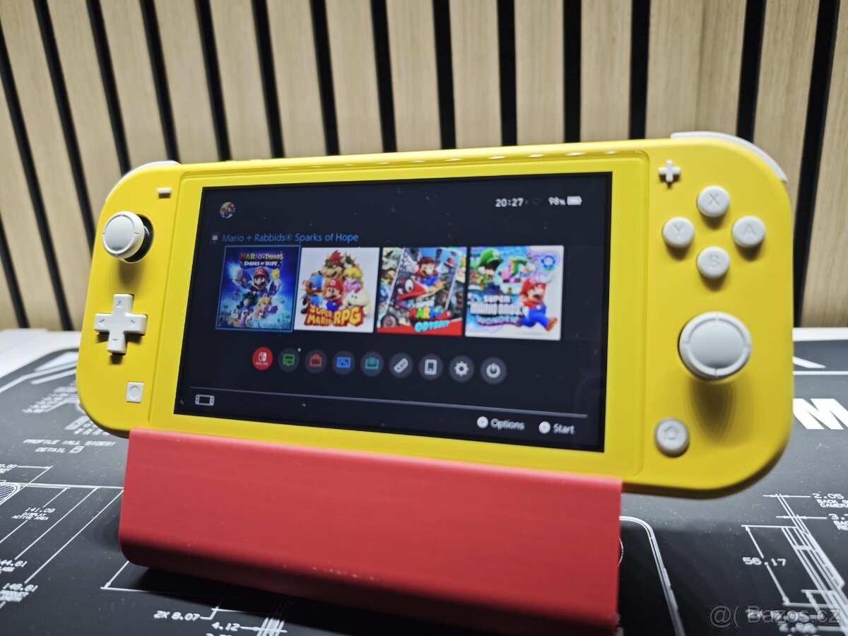 Prodám Nintendo Switch Lite – žlutý (modchip) - 2