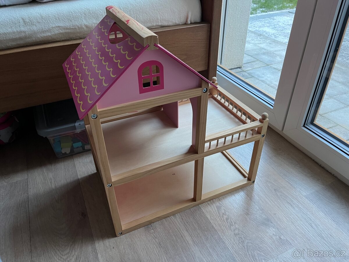 Dětský domeček na hraní a figurky - 2