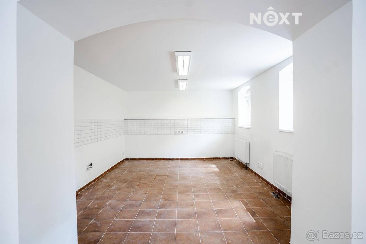 Prodej komerční Obchodní prostory, 98㎡ - 2