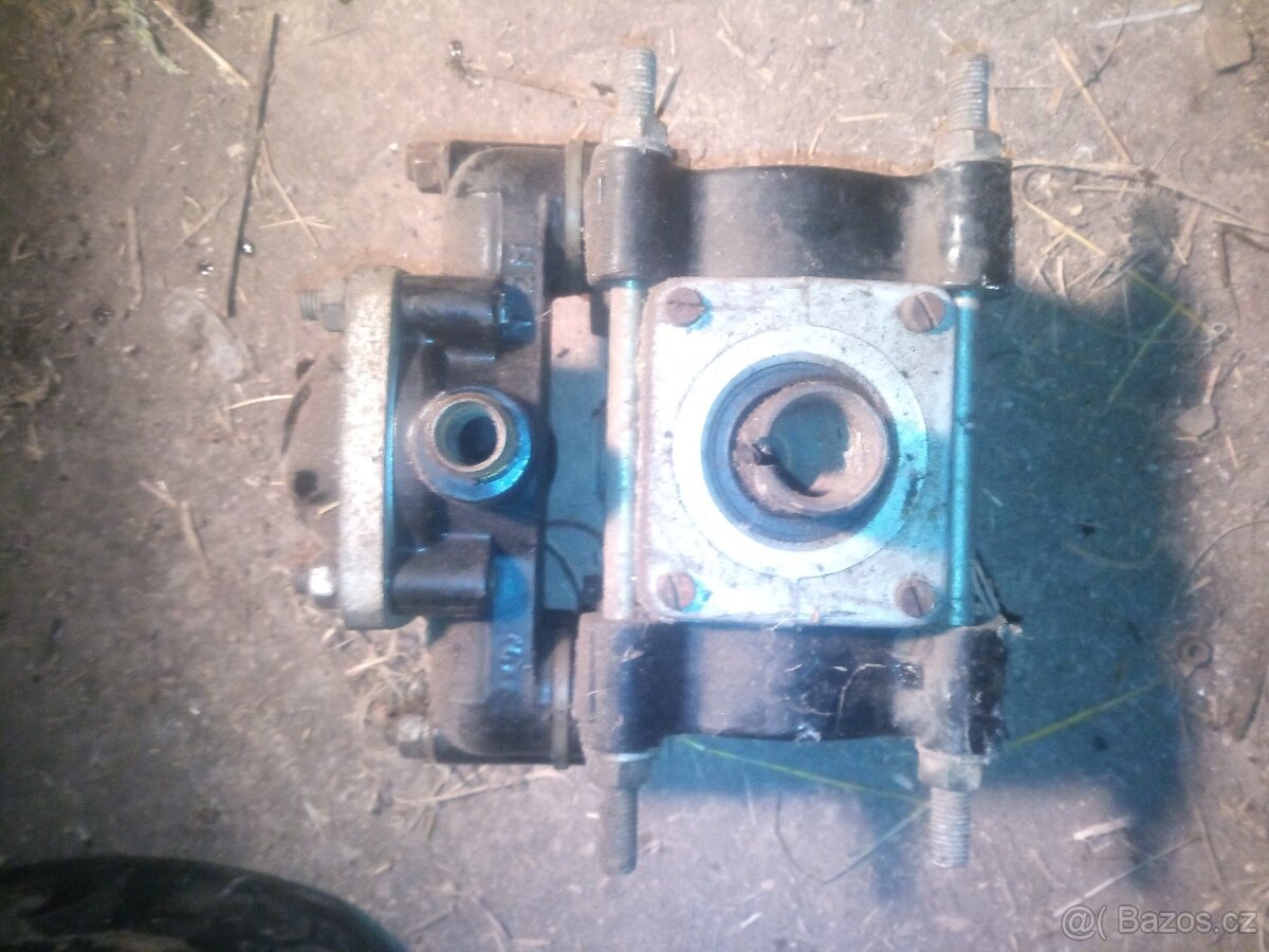 Prodám čerpadlo na postřikovač - 2