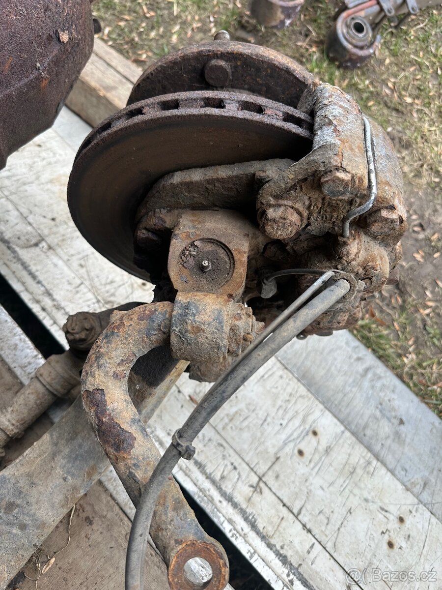 Přední náprava Avia Daewoo D90 - 2