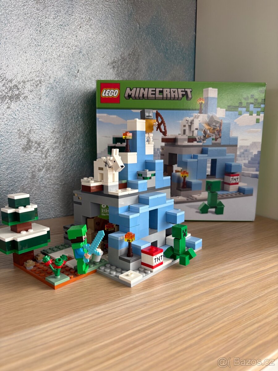 LEGO® Minecraft® 21243 Ledové hory - 2