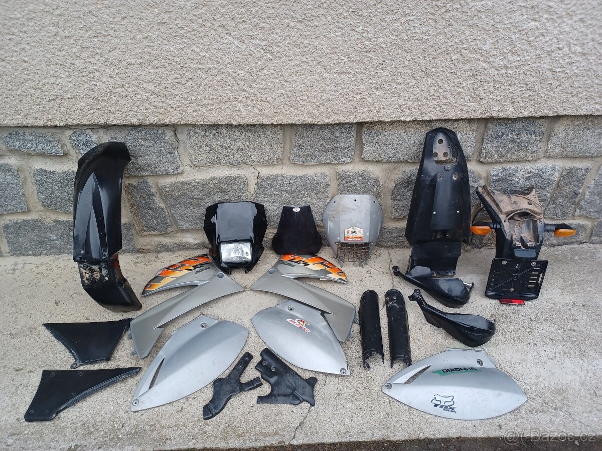 KTM LC4 640 - 620 PLASTY - 2